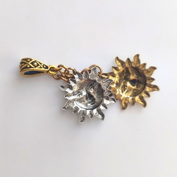Toi Et Moi Double Sun Pendant Charm